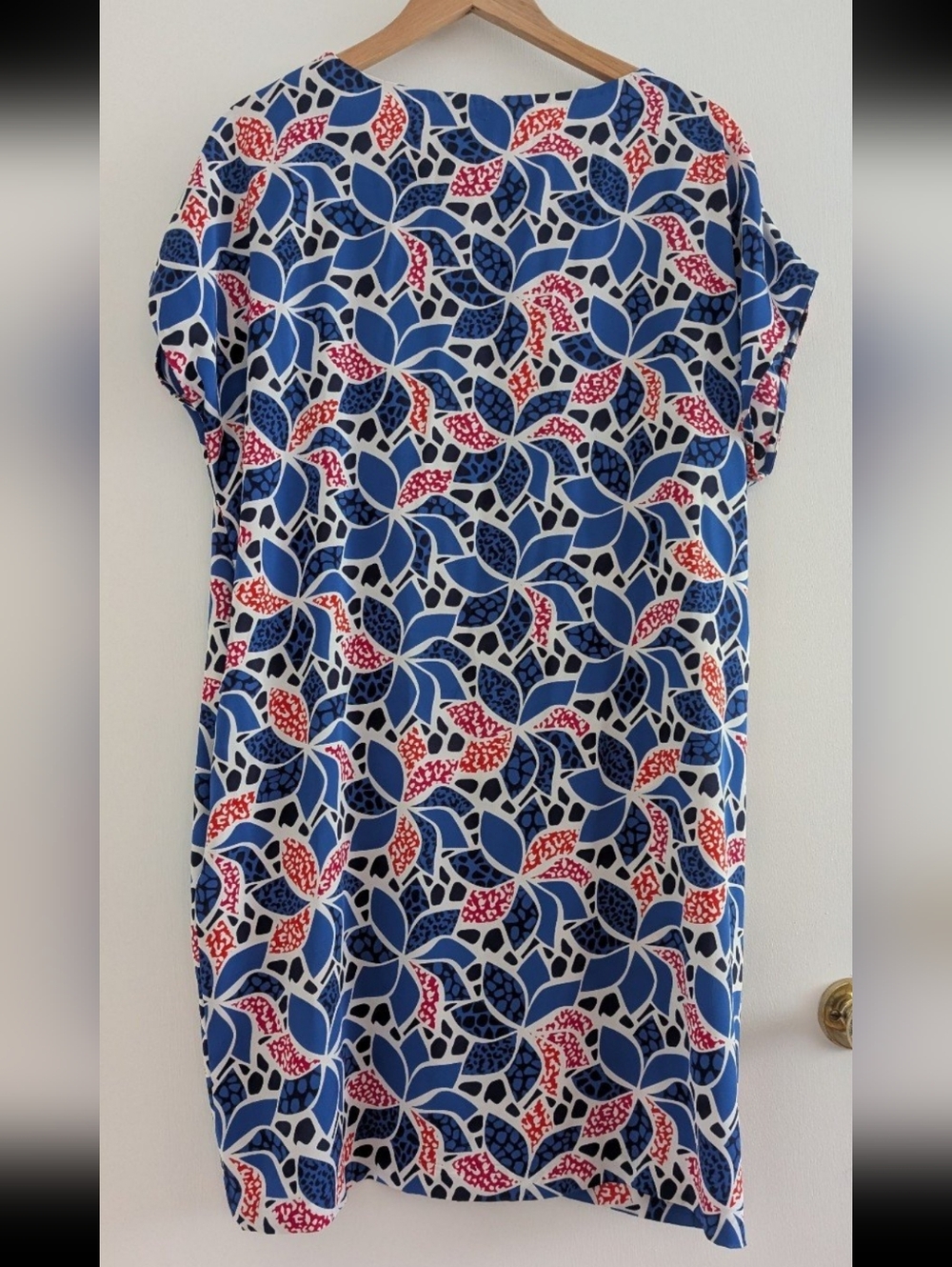 Diane Von Furstenberg Blue Floral Print Mini Dress - Picture 2 of 8